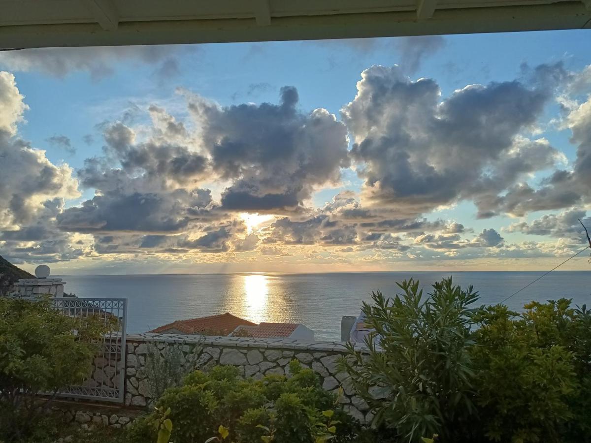 Deep Blue Villa Ayios Nikitas Ngoại thất bức ảnh